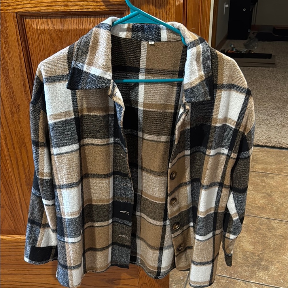 Plaid Button-Up Shirt in Black and Tan